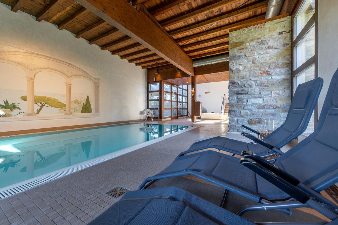 Jagdschloss Hotel Niederwald 로데스하임암라인 외부 사진